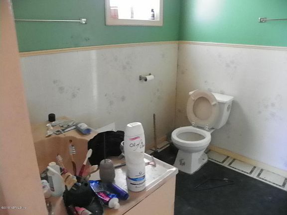 5th image of 3112 Melanie Ave