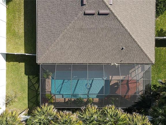 3rd image of 4563 Ashley Lake Cir