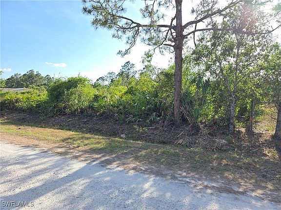 3rd image of 650 N Utopia St