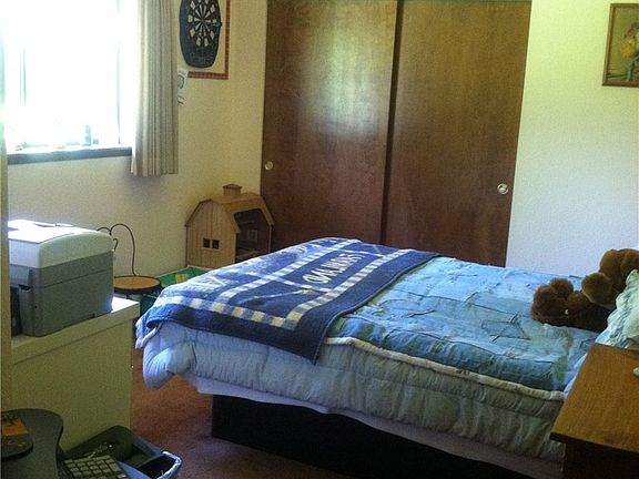 5th image of 382 Dolphin Ave NE