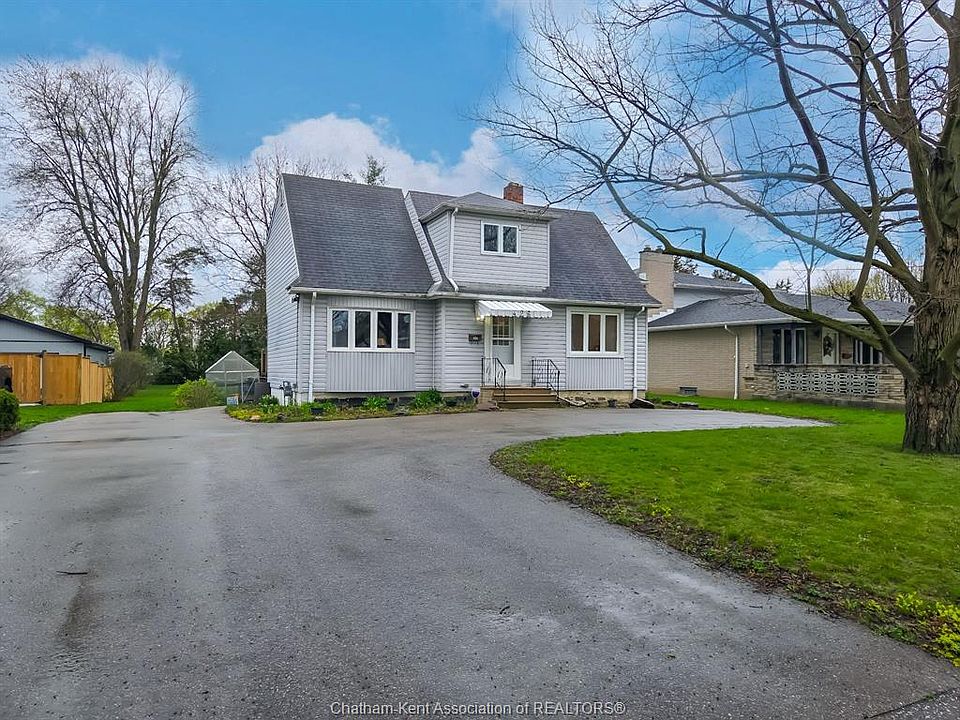 1st image of 426 Victoria Ave