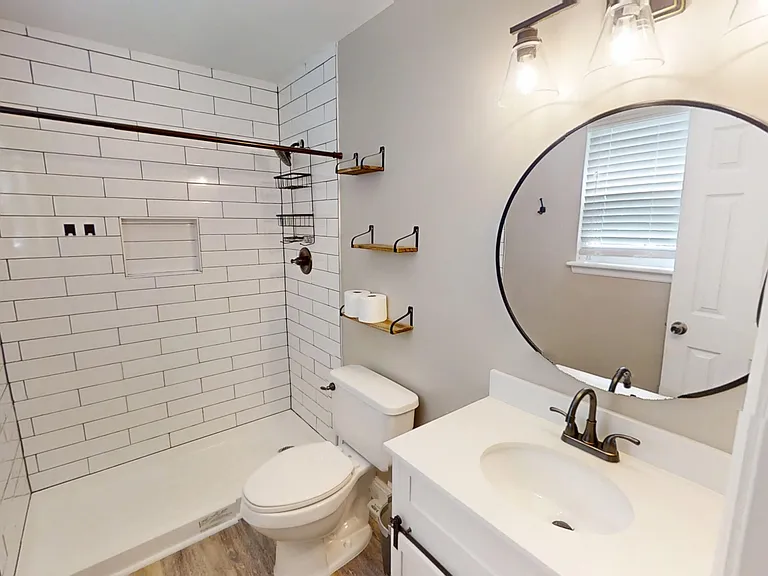 321 Oak Lake Dr — Photo 22