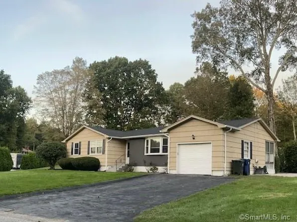2 South St Extension, Windham, CT 06226