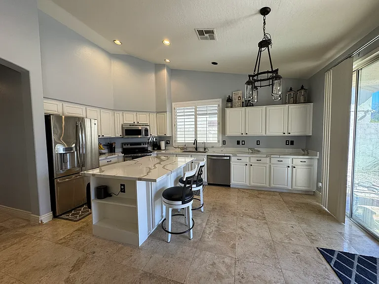 Newly Remodeled Kitchen