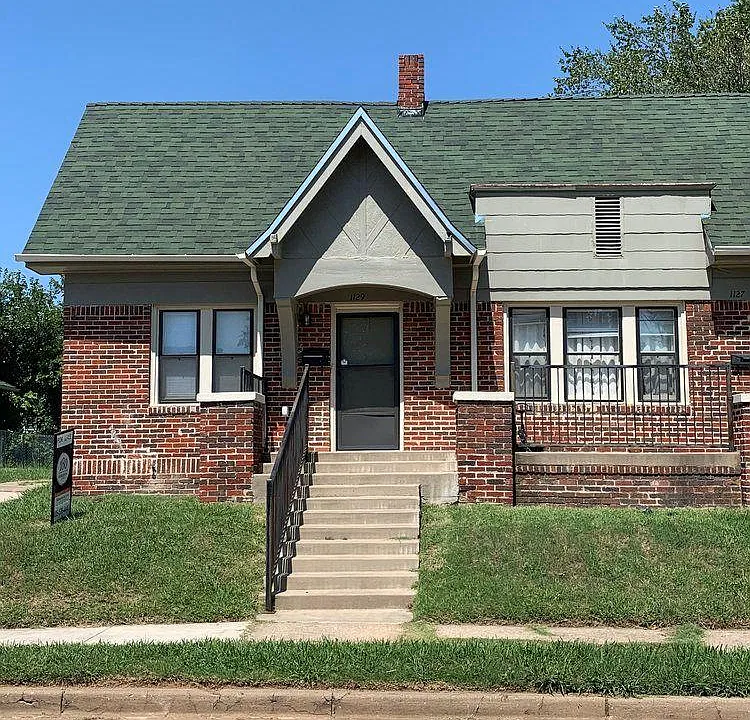 1127 NW 15th St