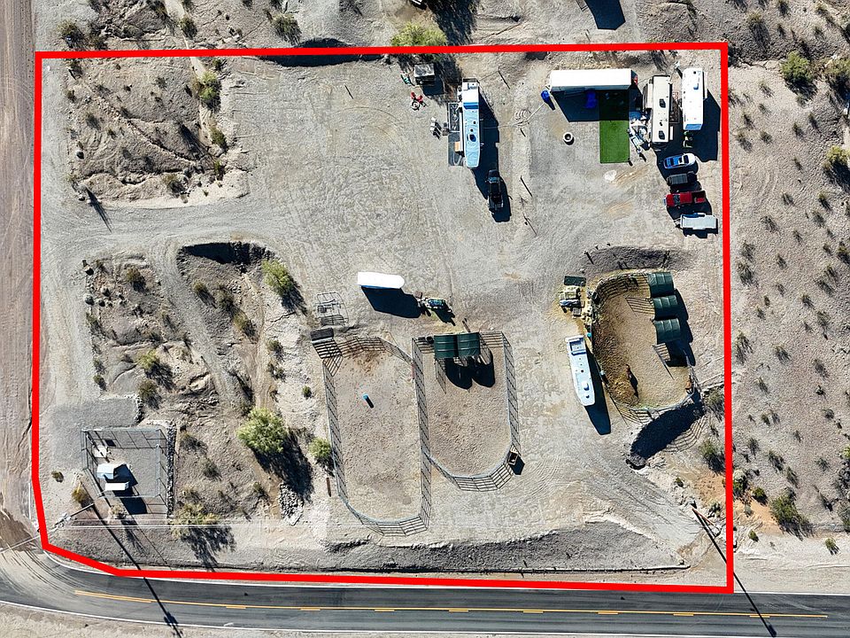 1st image of 7925 N Rancho Vista Dr