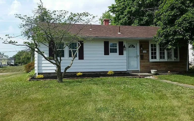 306 E Liberty St — Photo 2