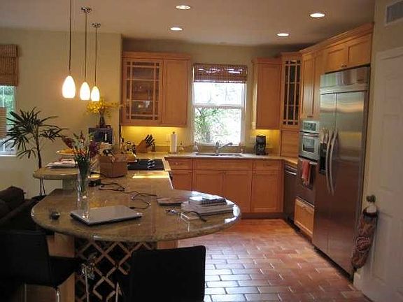 3rd image of 7211 Eads Ave