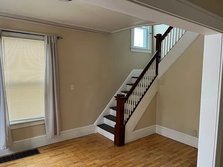502 N Union St — Photo 10