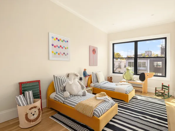 94 Douglass Street image 33 of 43