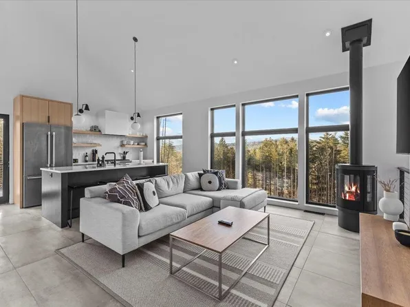 129 Eloise Lane #B, Stowe, VT 05672