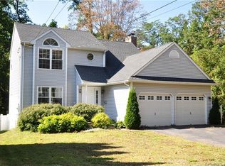 157 Perry St, Unionville, CT 06085