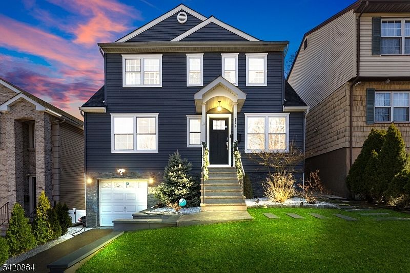 1st image of 436 W Anderson St