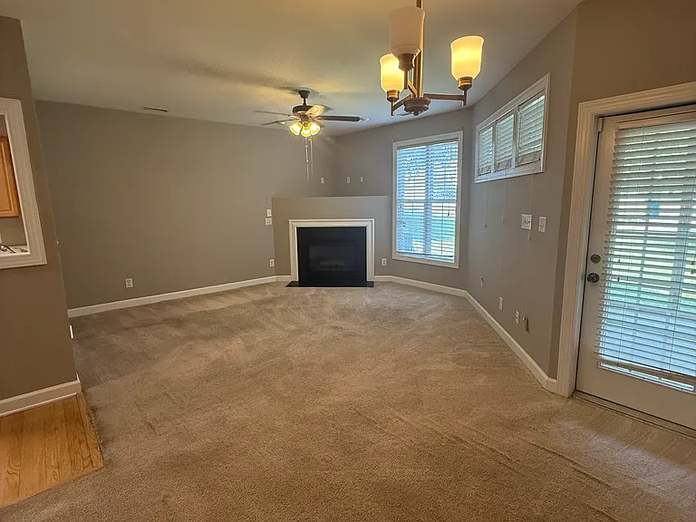 4615 Pooh Corner Dr — Photo 7