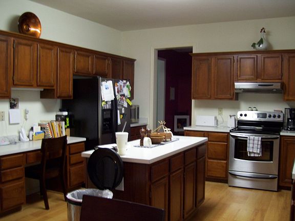 Kitchen -- featuring all new stainless appliances.