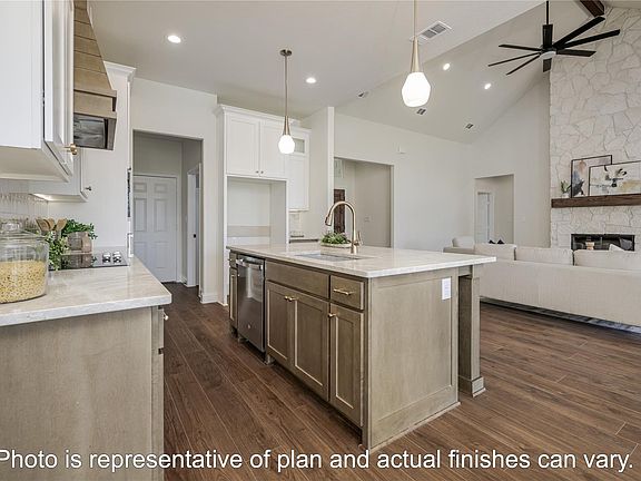 3rd image of Private Road 1262