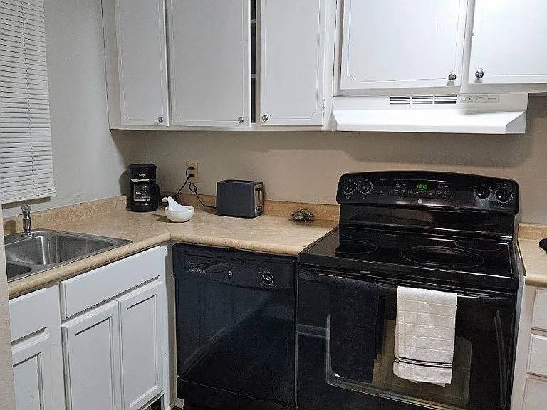 11 Willa Dr — Photo 5