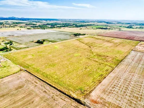 9 South County Rd #206, Altus, OK 73521