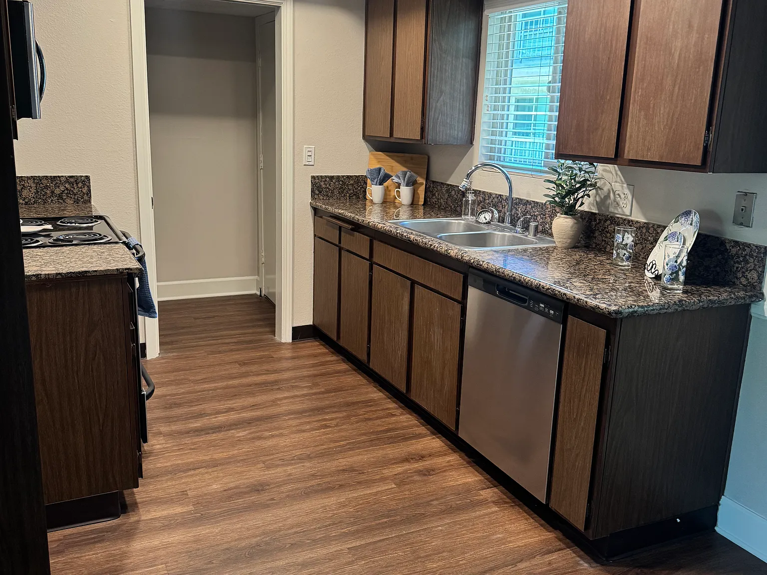 2 bed, $2,795 — Photo 1