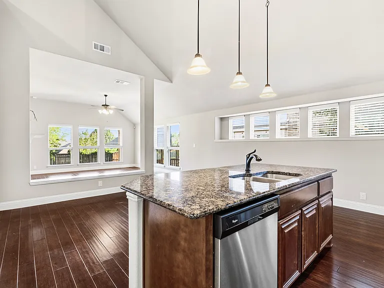 5409 Sierra Ridge Dr — Photo 32