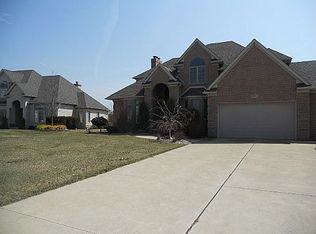 376 Golfview Way, Monroe, MI 48162