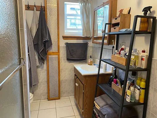 Rented by BLS Realty | media 11