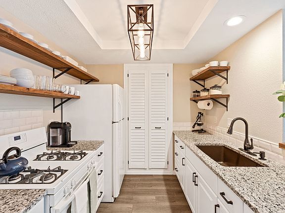2nd image of 1063 Shadowridge Dr Unit 28