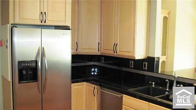 1st image of 27 Fulmar Ln