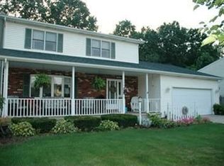 756 Trails End Dr, Amherst, OH 44001