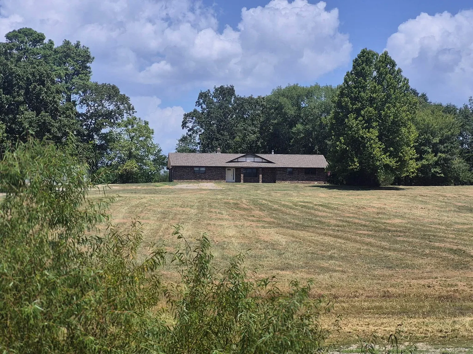 3 bed, 1700 sqft, $1,895 — Photo 1