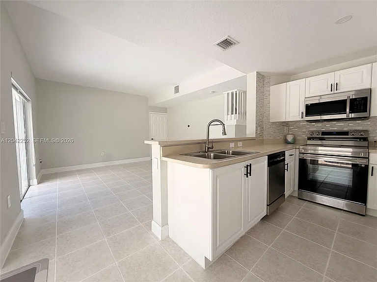 11242 SW 244th Ter — Photo 9