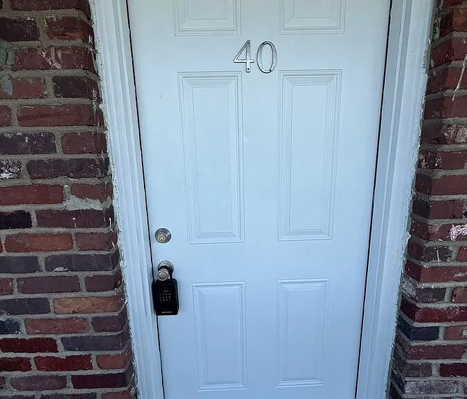 2021 Cambridge Dr #40 — Photo 6