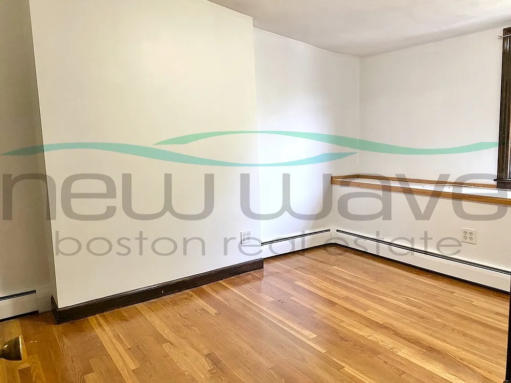 2 bed, 650 sqft, $3,700 — Photo 4