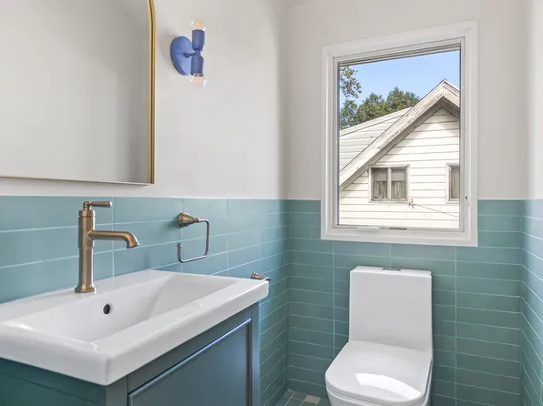 453 Stratford Road image 21 of 28