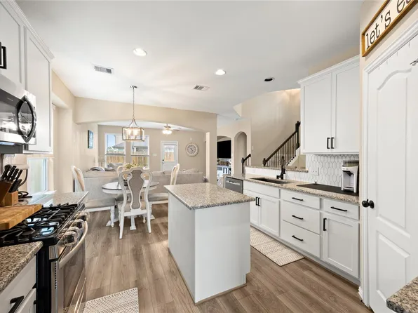 5311 Cascade Ct, Alvin, TX 77511