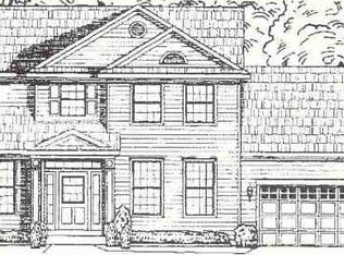 40 Candlewood Dr, Malta, NY 12020