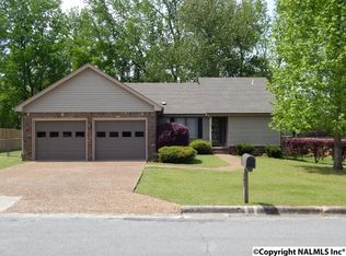 307 Benita Dr, Florence, AL 35634