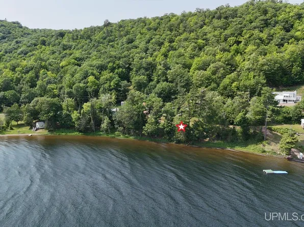 6000 Bingham Ln, Eagle Harbor, MI 49950