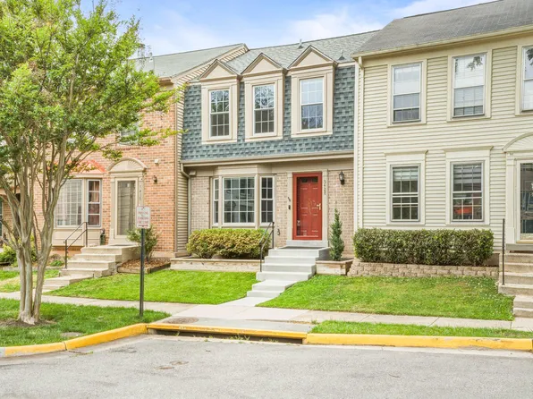 5428 New London Park Dr, Fairfax, VA 22032