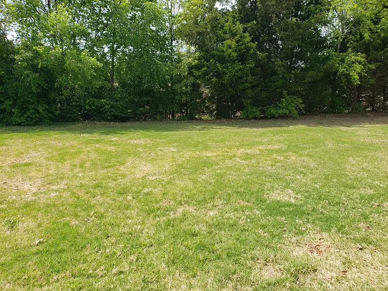 300 Addison Ct — Photo 18
