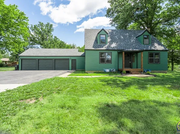 2645 SE 29th St, Topeka, KS 66605
