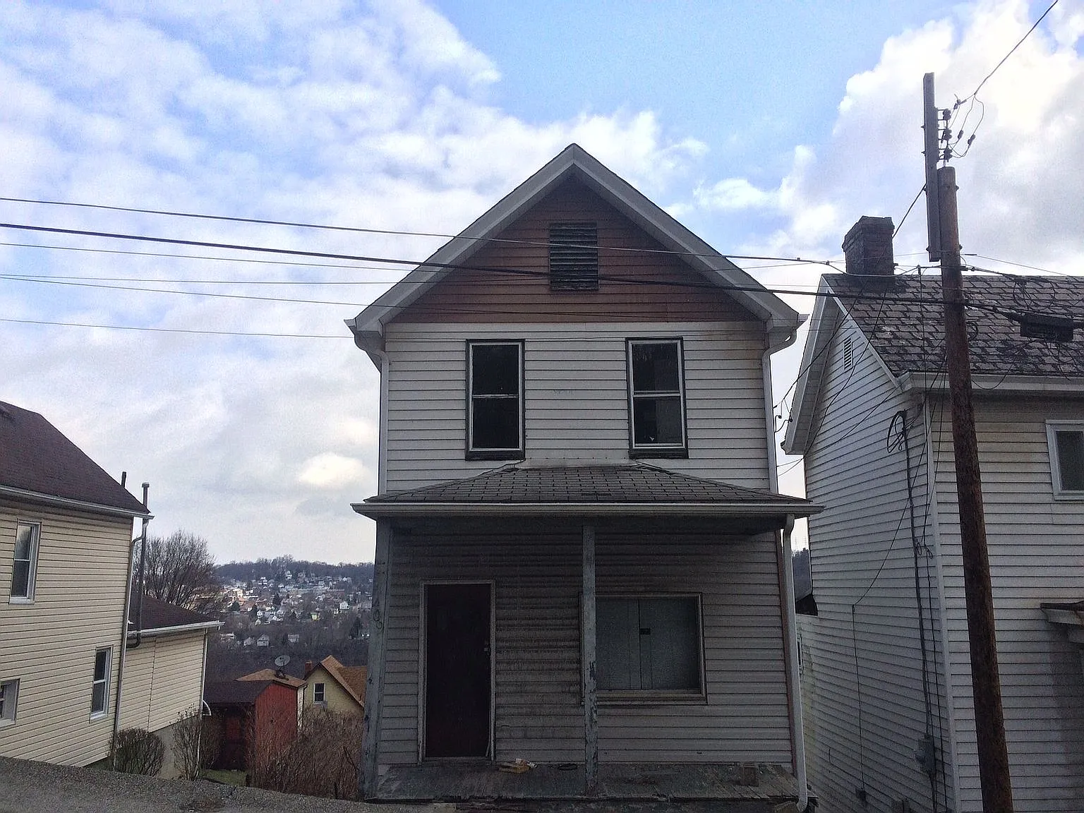 3 bed, 1411 sqft, $1,200 — Photo 1