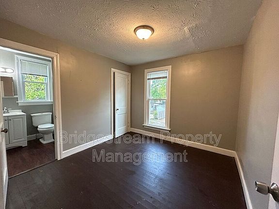 5th image of 315 N 4th St #317