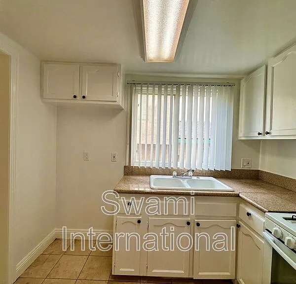 1131 S Beacon St #9 — Photo 8