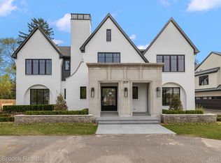 309 Arlington St, Birmingham, MI 48009