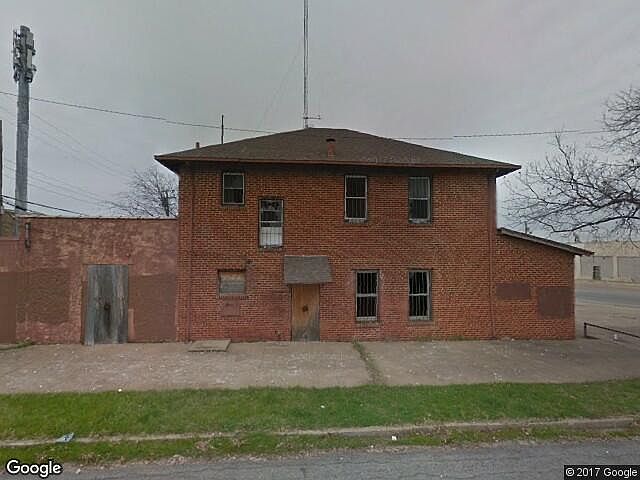 2nd image of 1735 S Ewing Ave