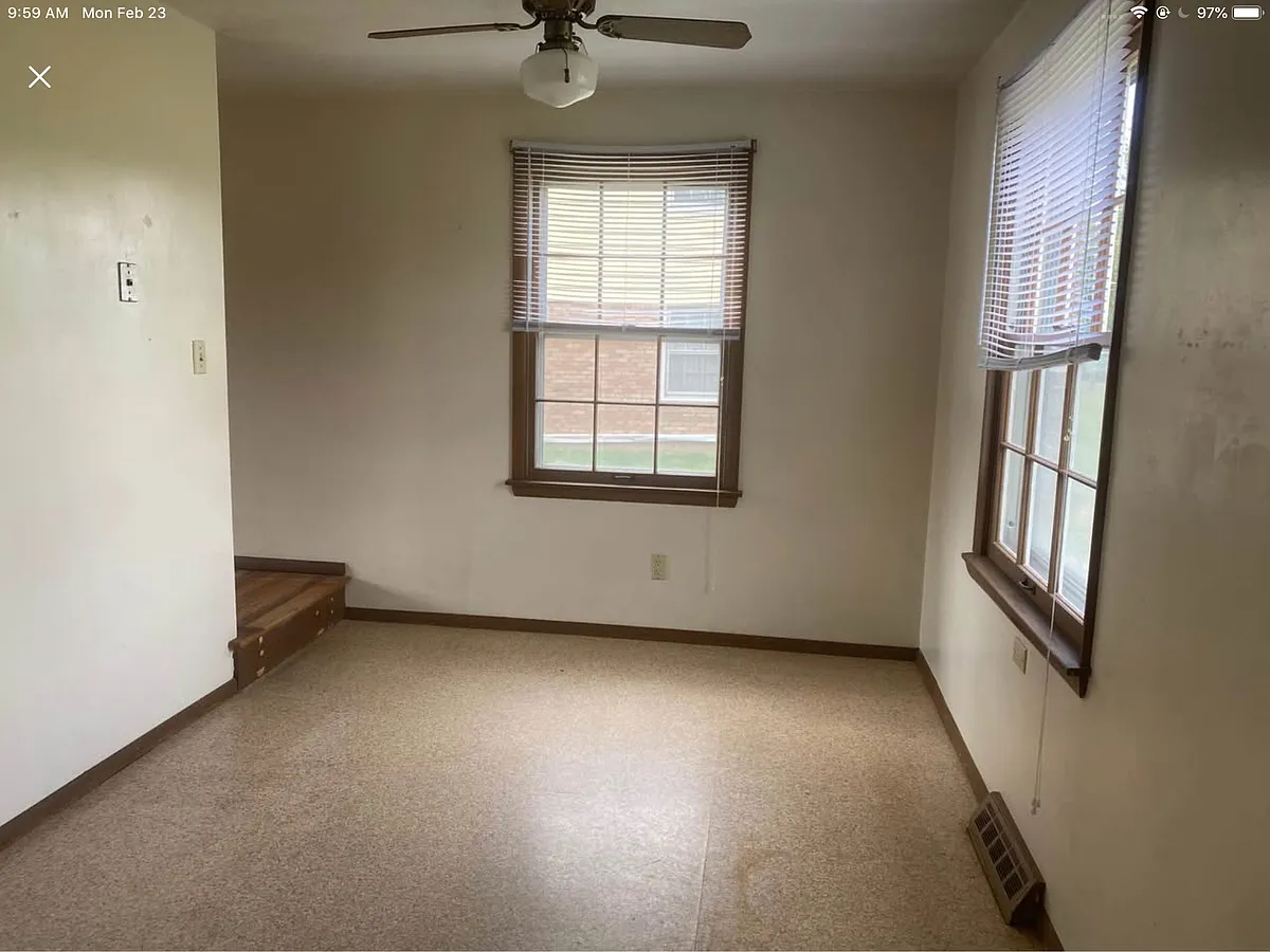 Building Photo - 2738 Hawthorne Dr #2742