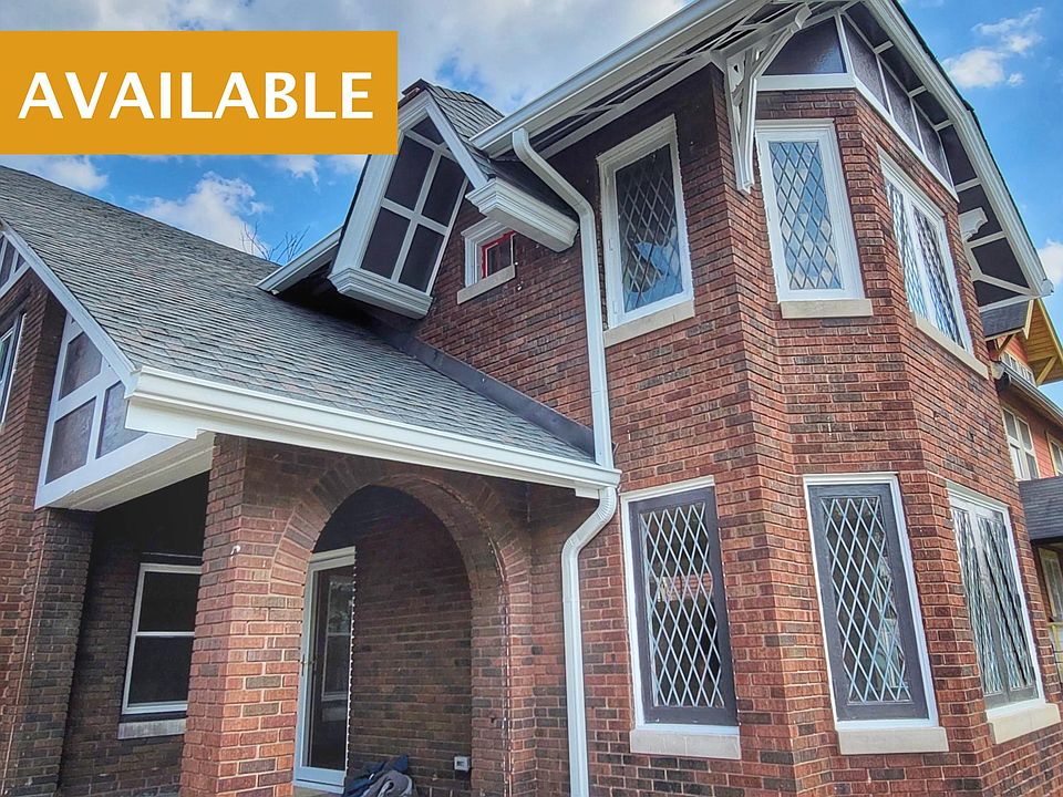 Private Entry - 3263 N College