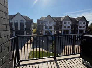 198 Woolwich St #198, Guelph, ON N1H 3W8