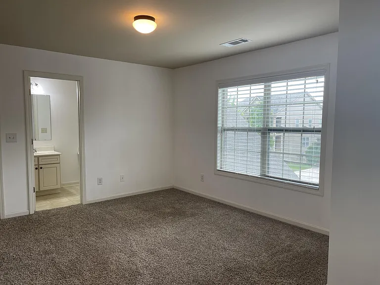 765 Westmoreland Ln — Photo 22